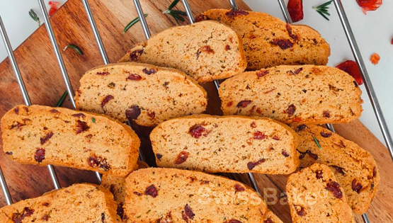 Spicy Rosemary & Cranberry Biscotti (Rusk)